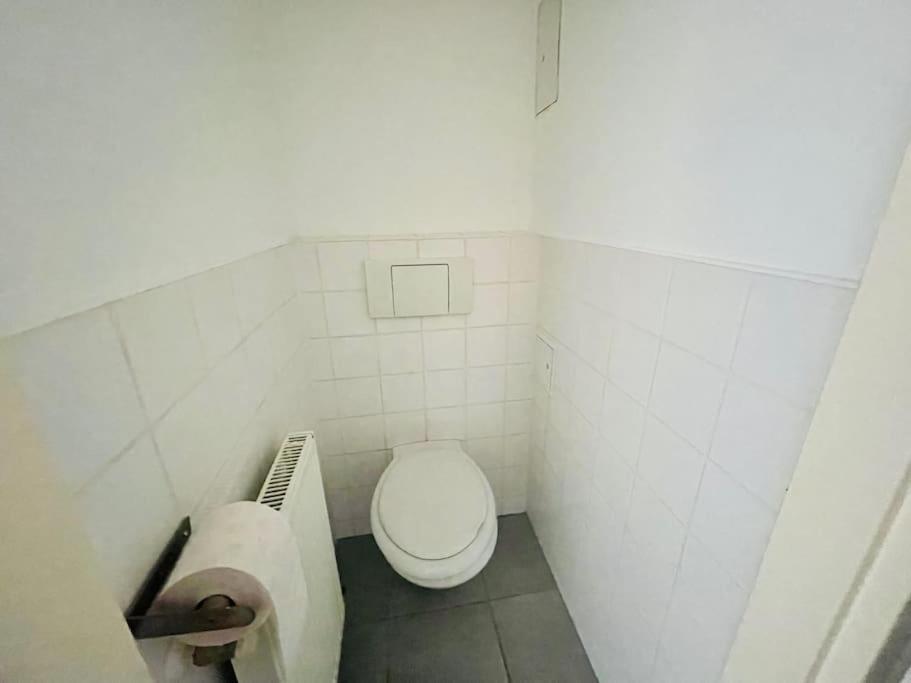 Cosy Flat With Huge Terrasse! Long Or Shortterm Leilighet Wien Eksteriør bilde