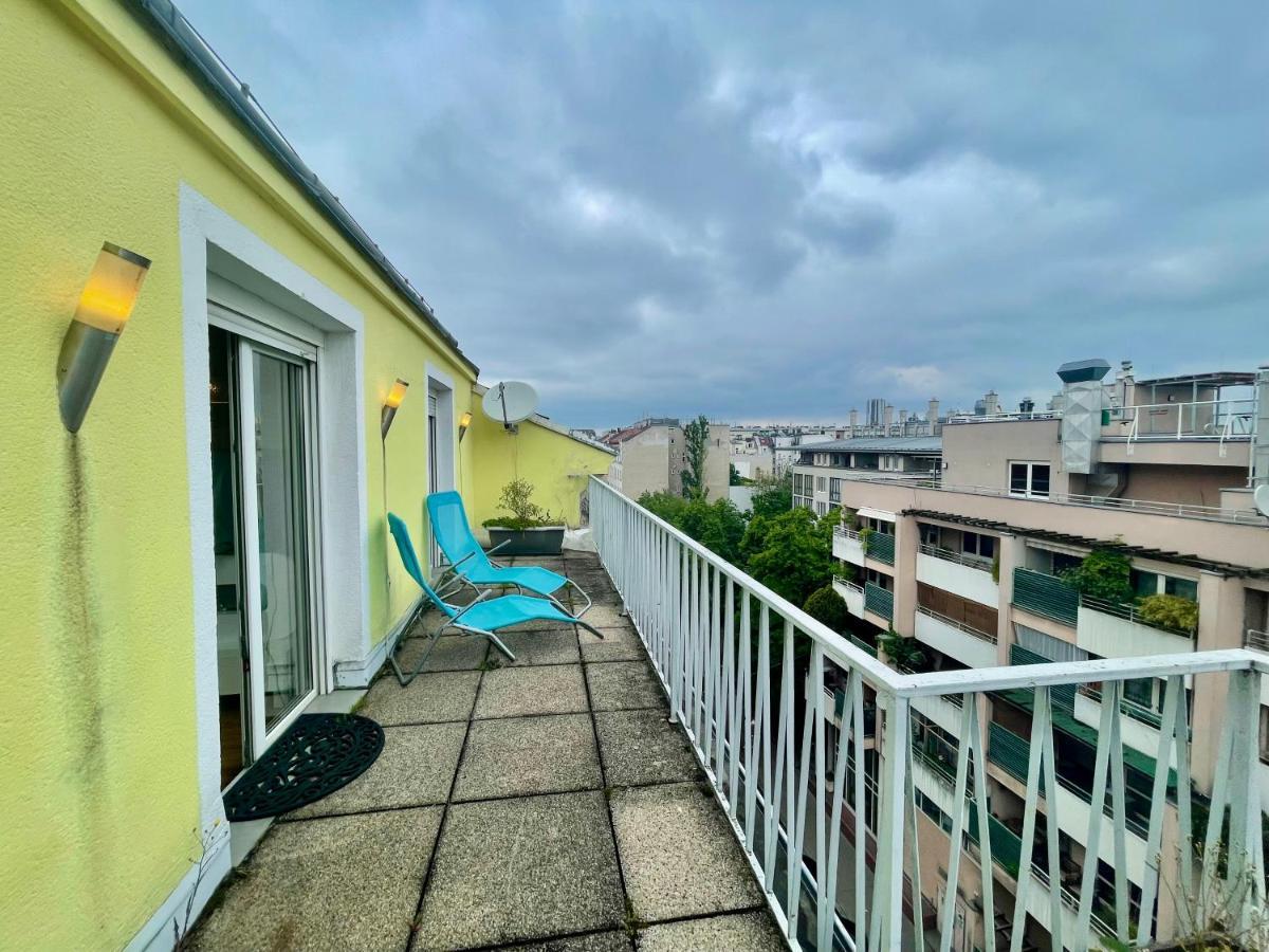 Cosy Flat With Huge Terrasse! Long Or Shortterm Leilighet Wien Eksteriør bilde