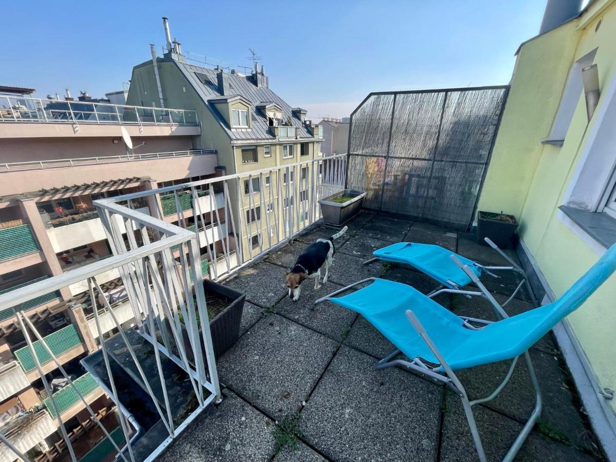 Cosy Flat With Huge Terrasse! Long Or Shortterm Leilighet Wien Eksteriør bilde