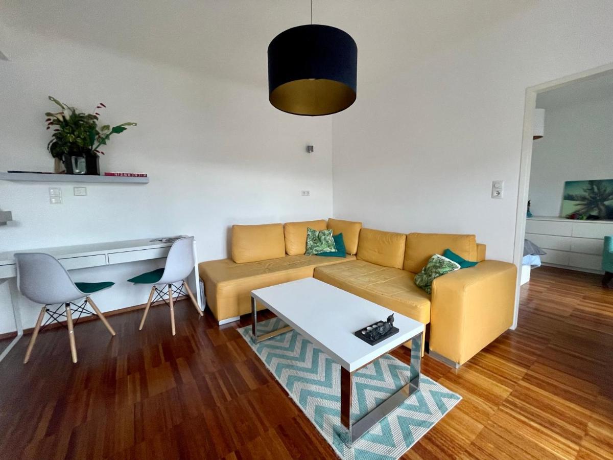Cosy Flat With Huge Terrasse! Long Or Shortterm Leilighet Wien Eksteriør bilde